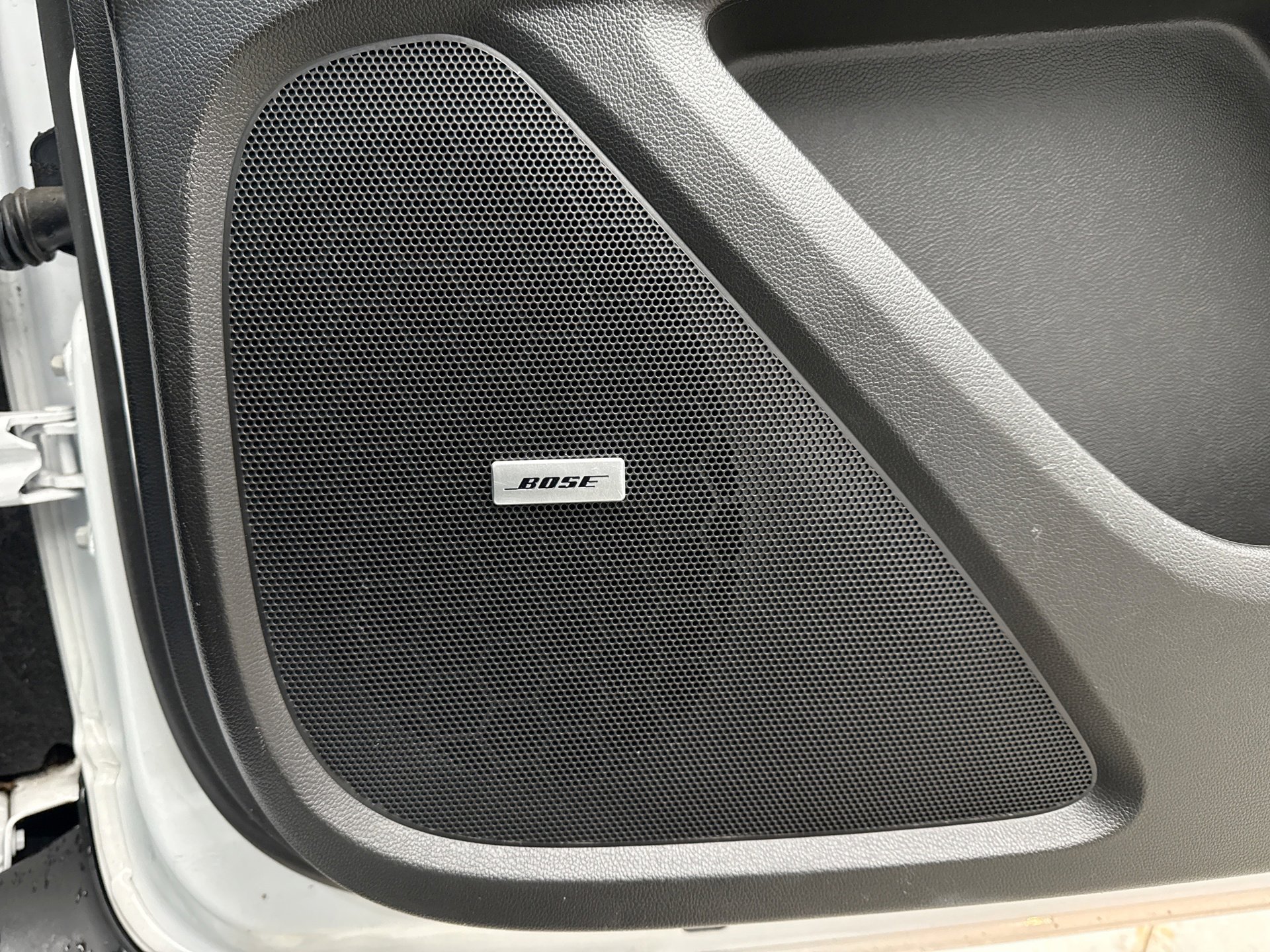 Used 2023 Chevrolet Traverse RS image 14