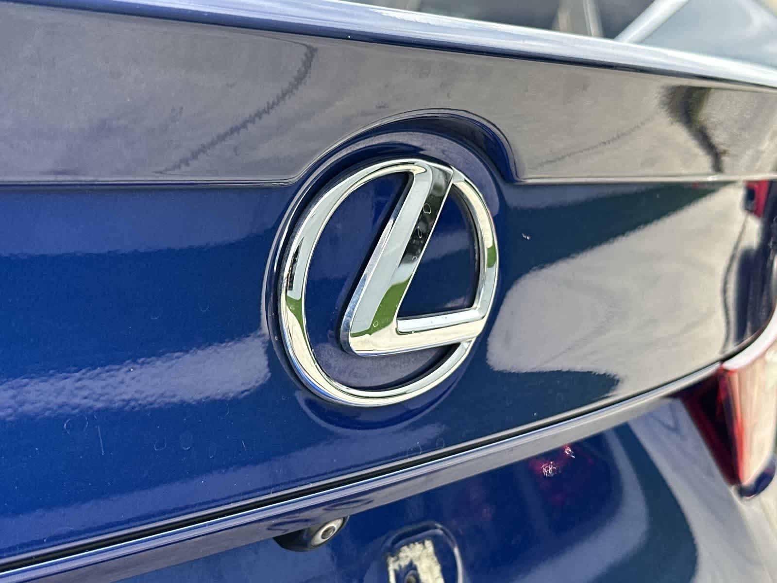 Used 2016 Lexus IS 200t w/ F Sport Package RWD image 16
