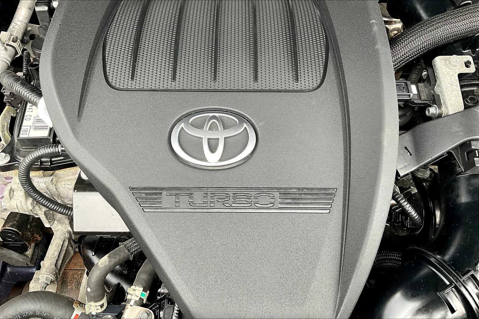 Used 2023 Toyota Highlander L image 28