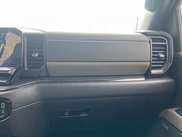 Used 2022 Chevrolet Silverado 1500 ZR2 w/ Technology Package image 22