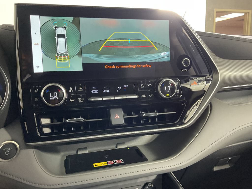 New 2026 Toyota Highlander Platinum AWD/4WD image 27
