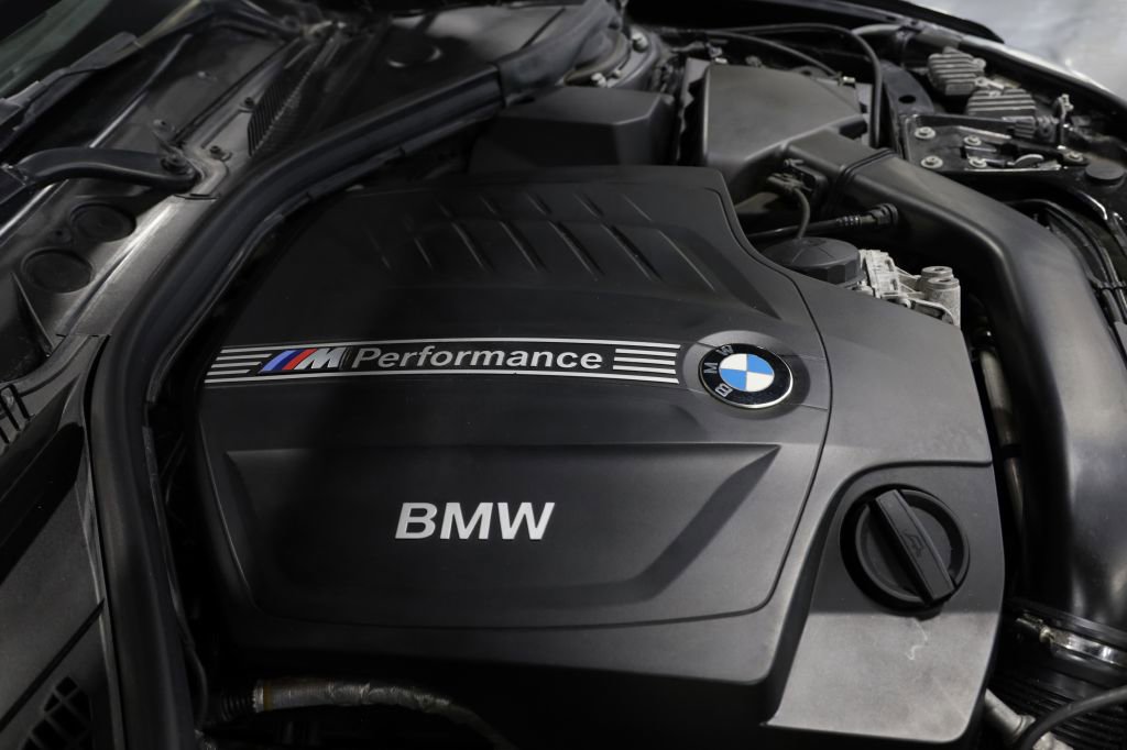 Used 2016 BMW M235i Coupe RWD image 27