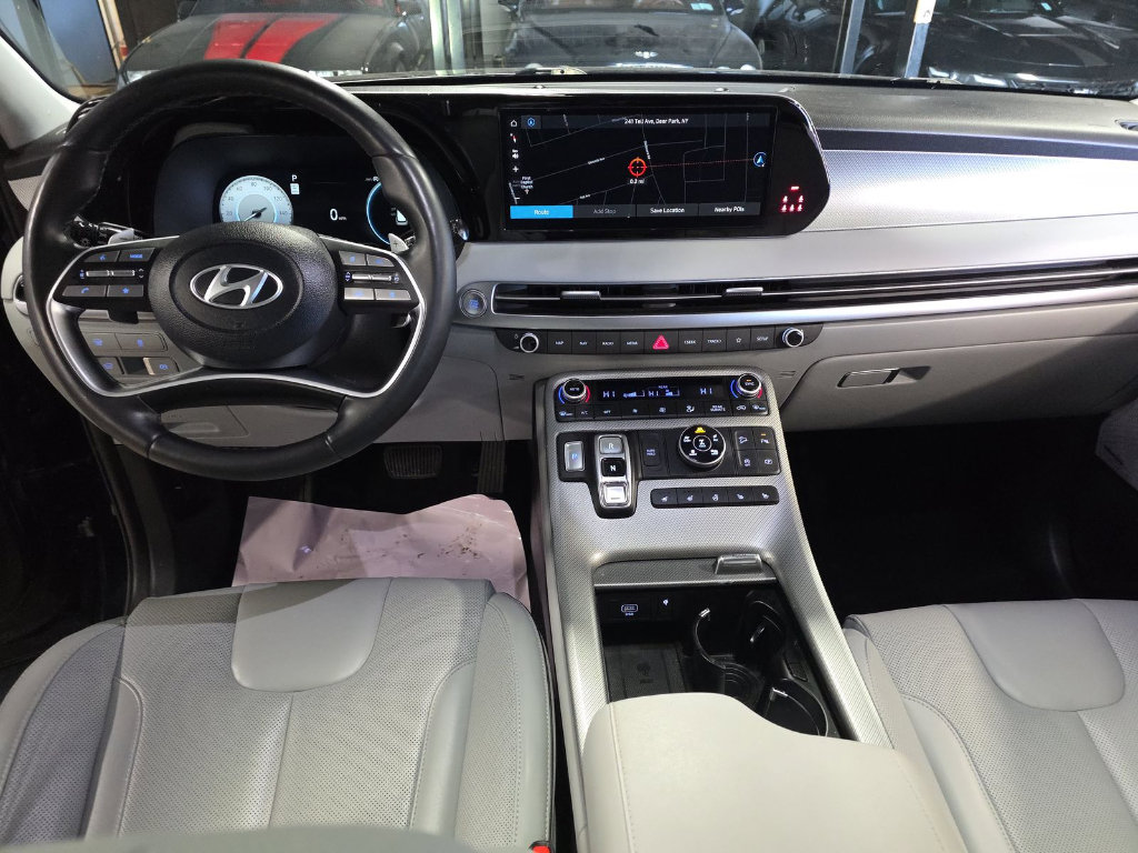 Used 2021 Hyundai Palisade SEL w/ Premium Package image 13