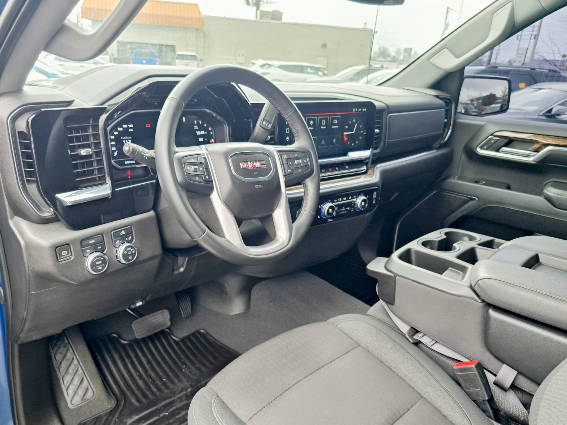 Used 2024 GMC Sierra 1500 Elevation image 7