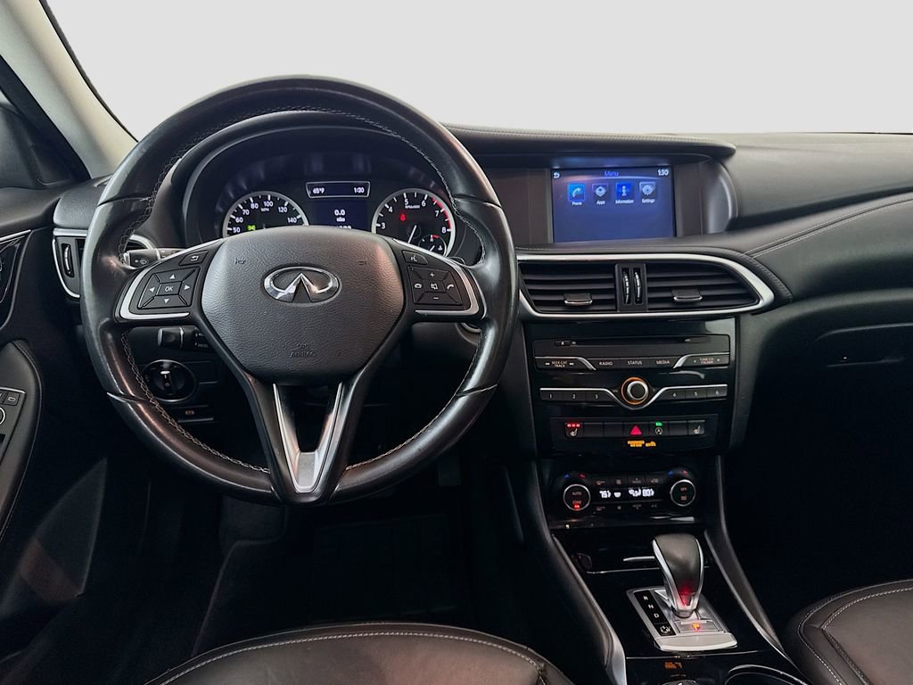 Used 2018 INFINITI QX30 AWD image 18