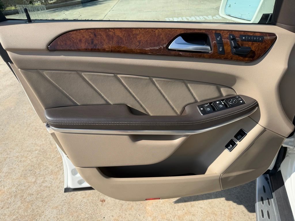 Used 2013 Mercedes-Benz GL 450 4MATIC image 11