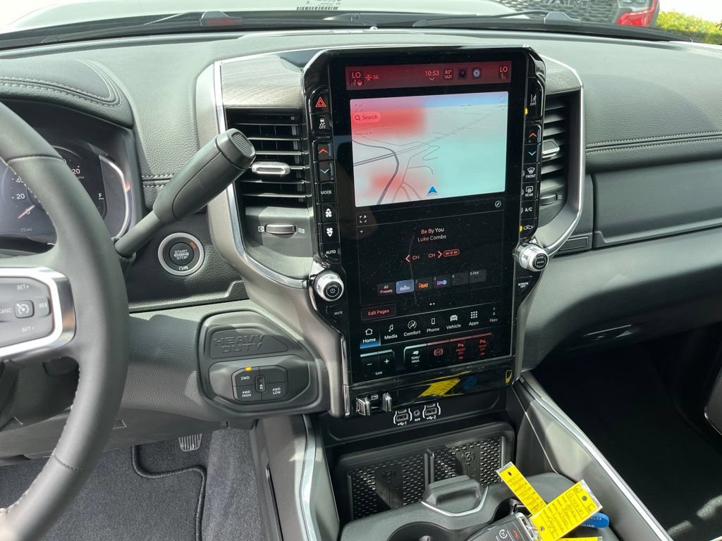 New 2026 RAM 2500 Laramie AWD/4WD image 8