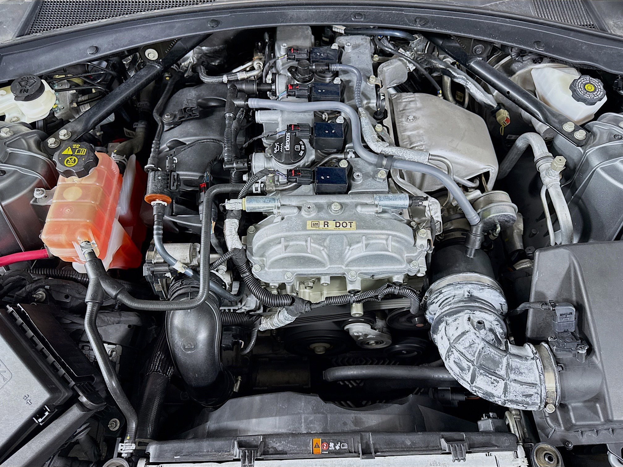 Used 2023 Chevrolet Camaro LS RWD image 37