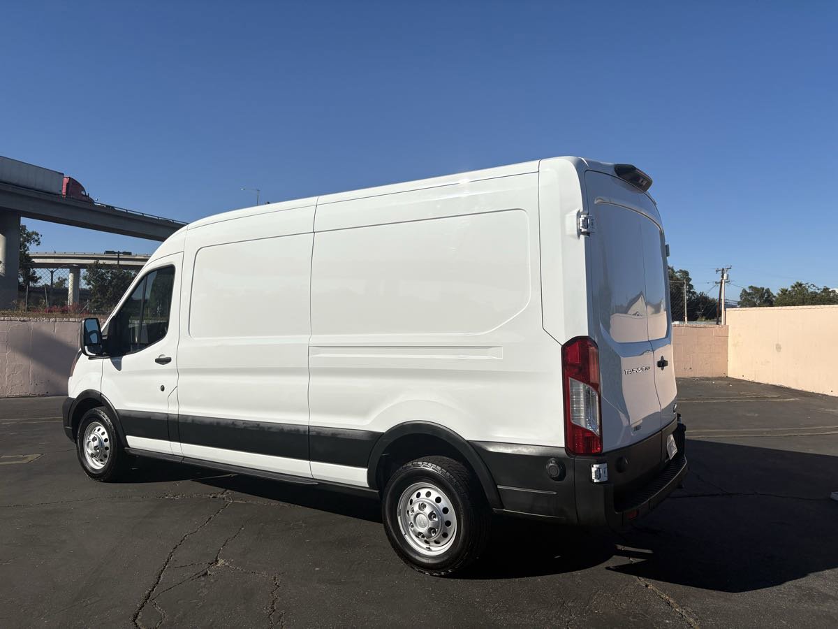 Used 2024 Ford Transit 250 148 Medium Roof Extended AWD image 8