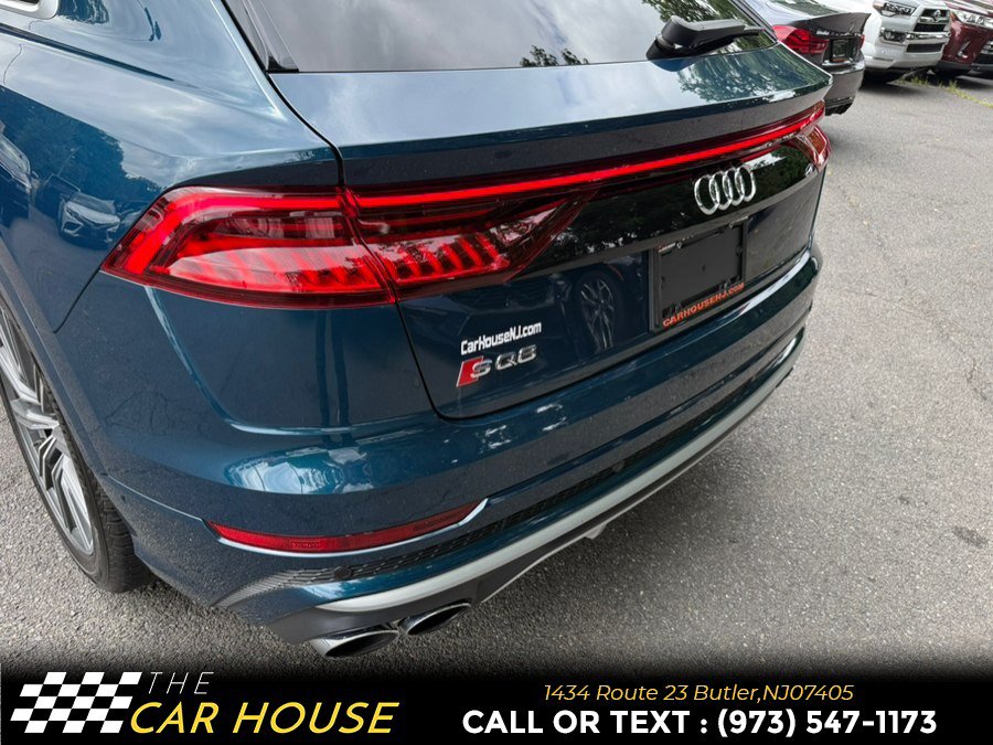 Used 2022 Audi SQ8 Prestige AWD/4WD image 9