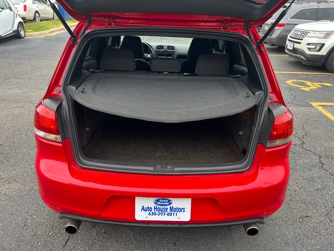Used 2012 Volkswagen Golf 2-Door FWD image 15