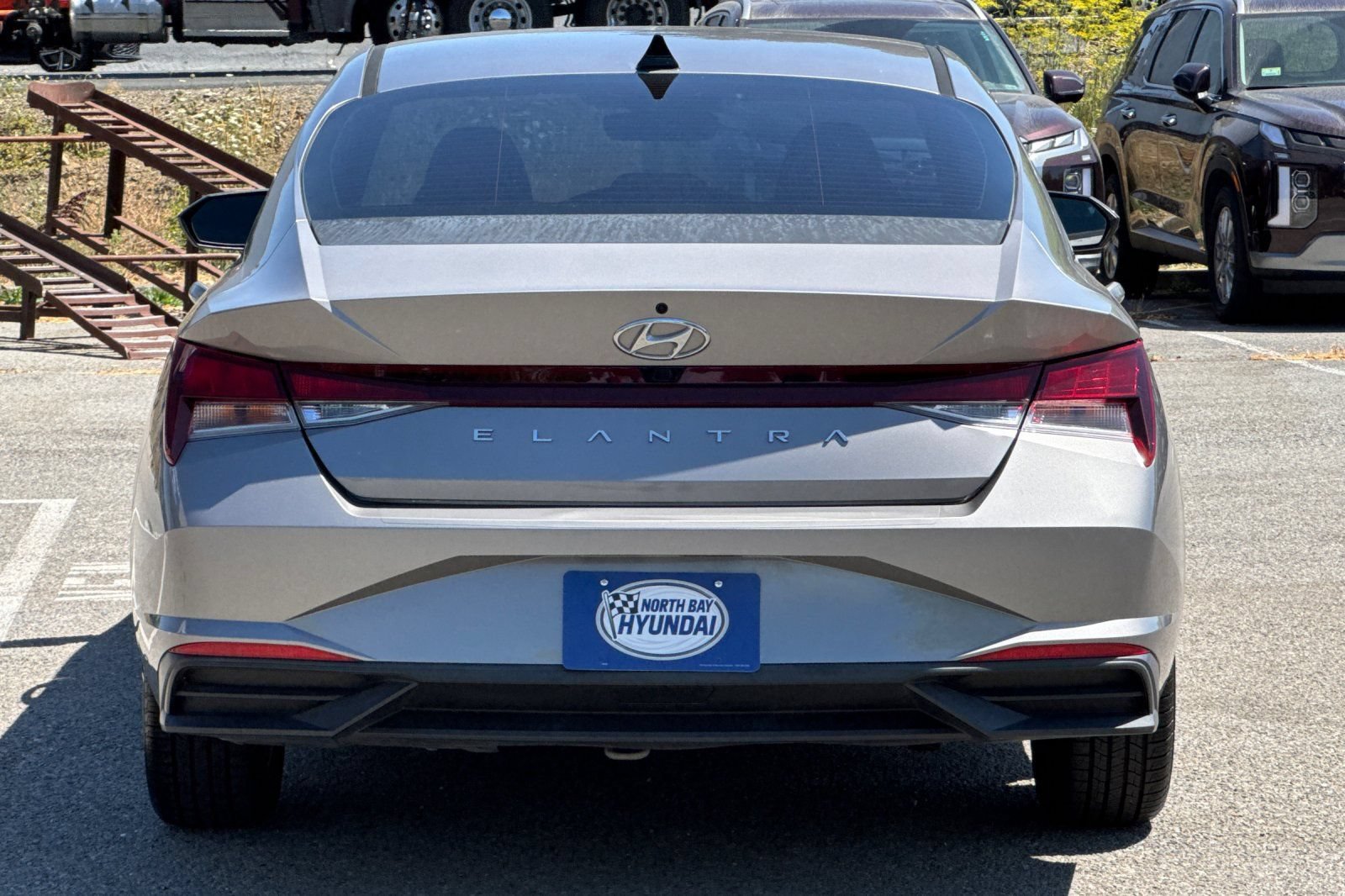Used 2021 Hyundai Elantra SEL w/ Convenience Package FWD image 5