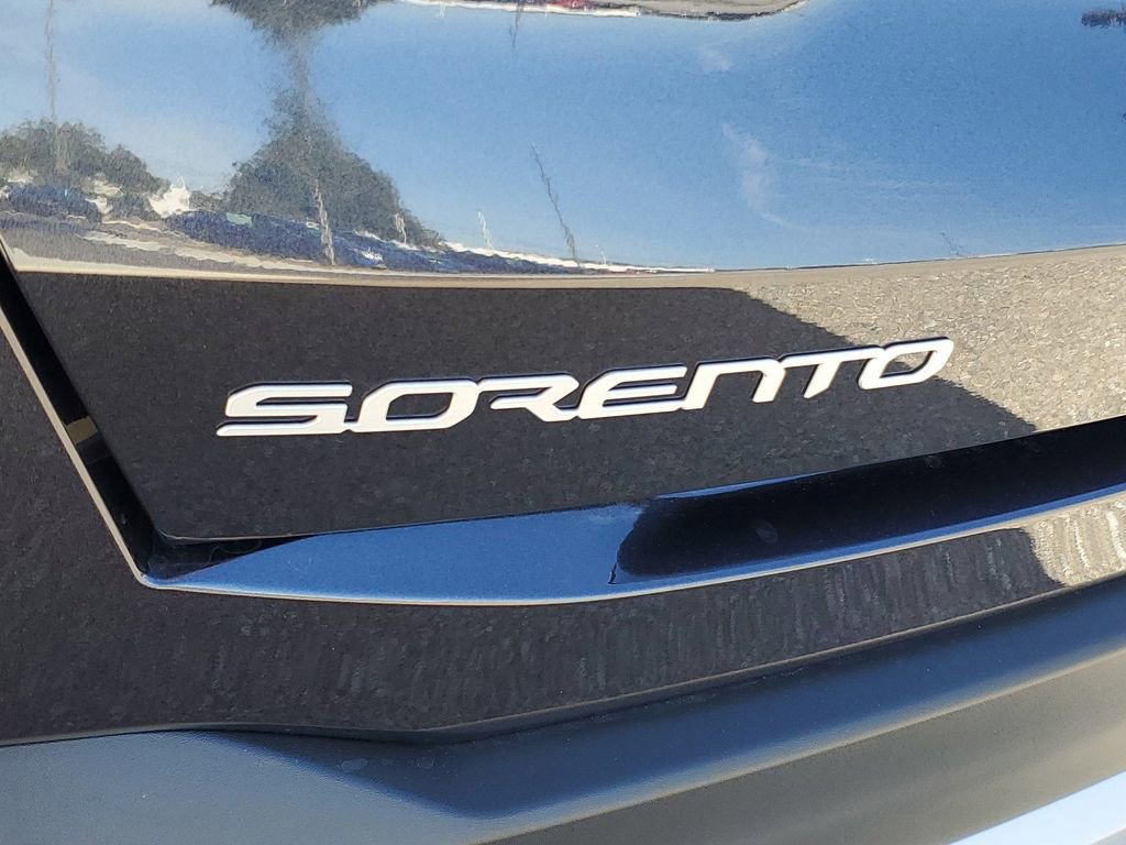 Used 2025 Kia Sorento LX FWD image 27