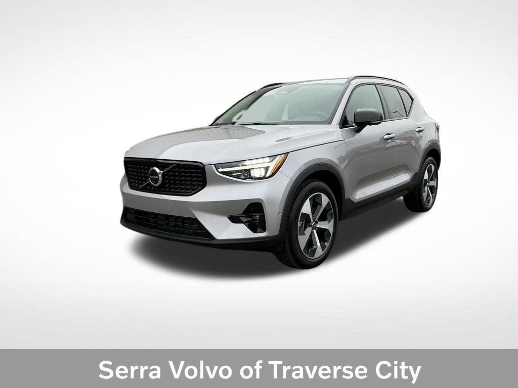 New 2026 Volvo XC40 B5 Plus w/ Protection Package Premier