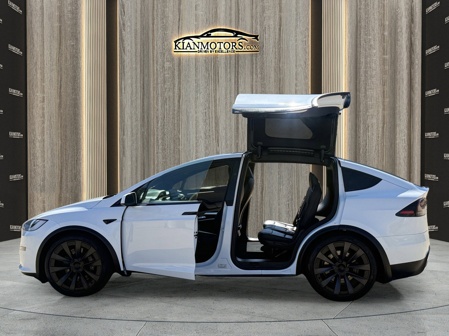 Used 2023 Tesla Model X image 24
