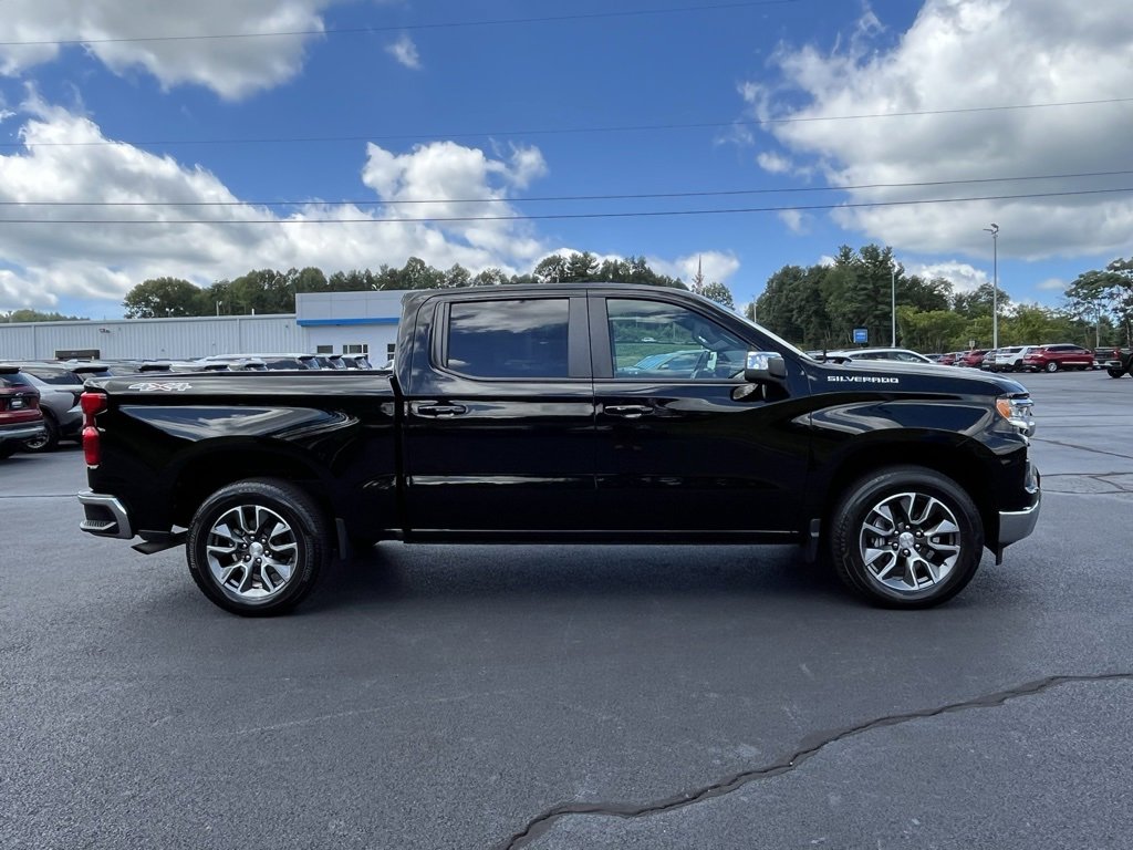 Used 2023 Chevrolet Silverado 1500 LT image 22