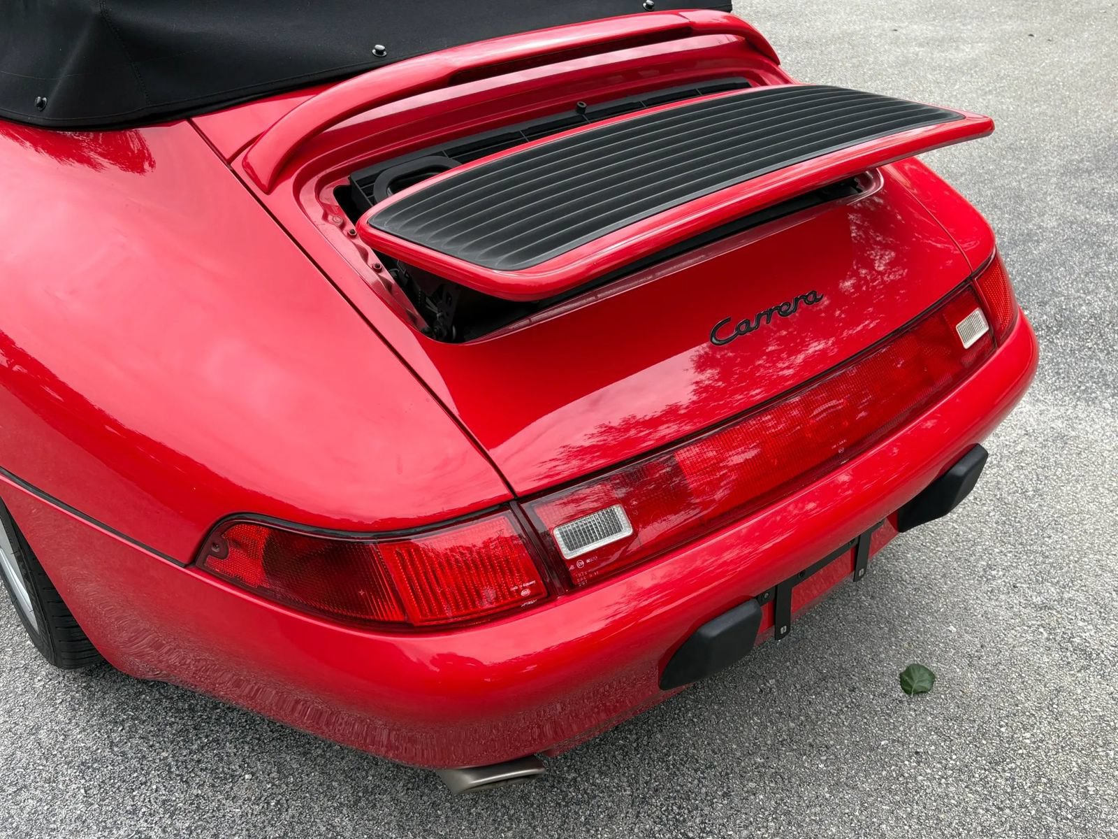 Used 1998 Porsche 911 Cabriolet image 30
