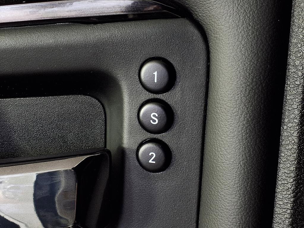 Used 2024 RAM 3500 Limited image 11