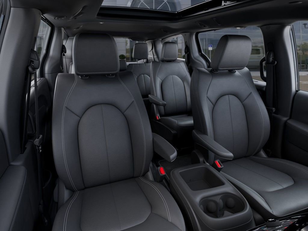 New 2026 Chrysler Pacifica Select image 16