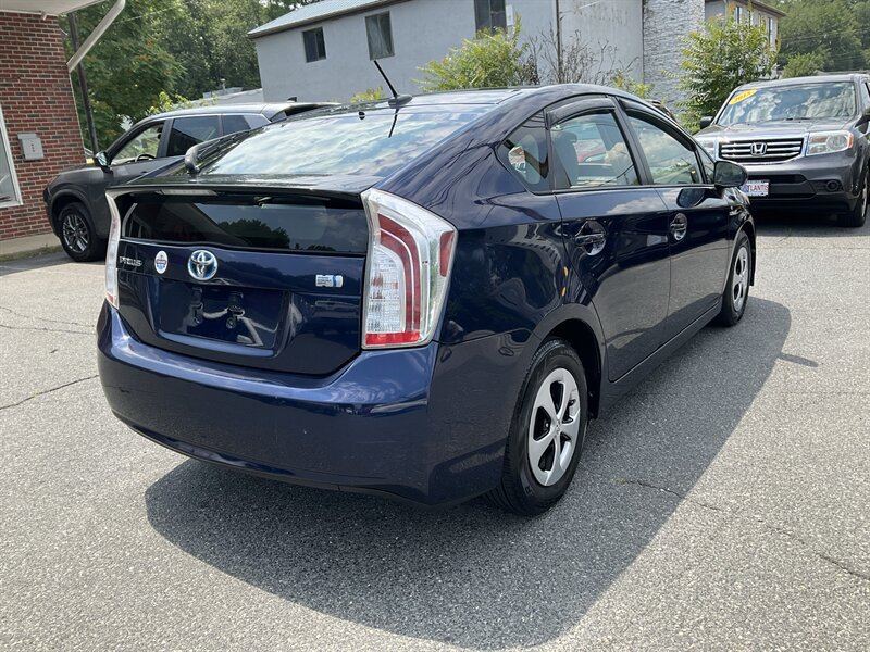 Used 2013 Toyota Prius Three w/ Solar Roof Pkg FWD image 5