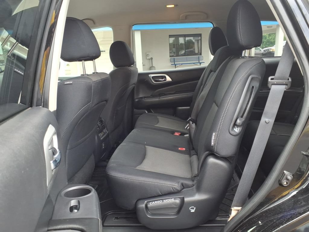 Used 2018 Nissan Pathfinder SV FWD image 5