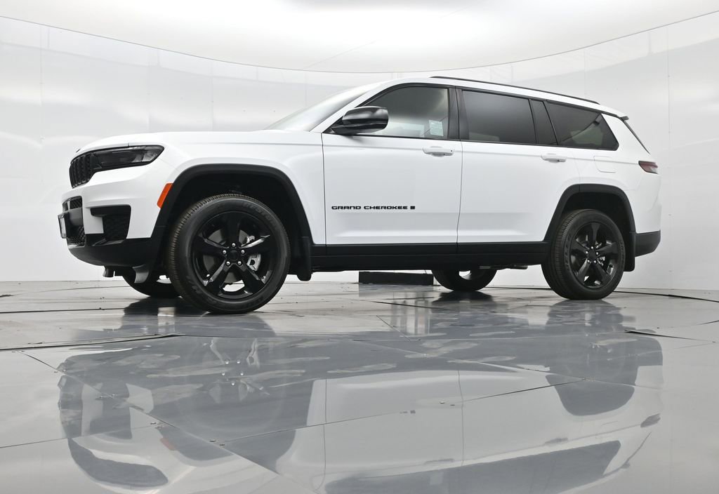 New 2025 Jeep Grand Cherokee L Altitude image 51