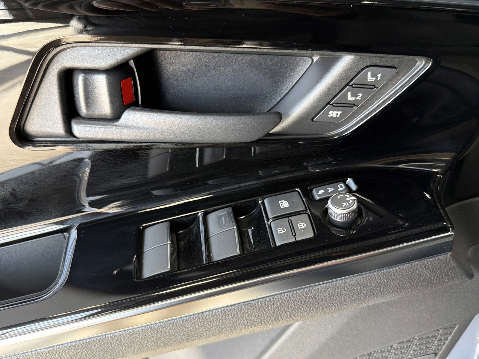 Used 2023 Subaru Solterra Touring image 19