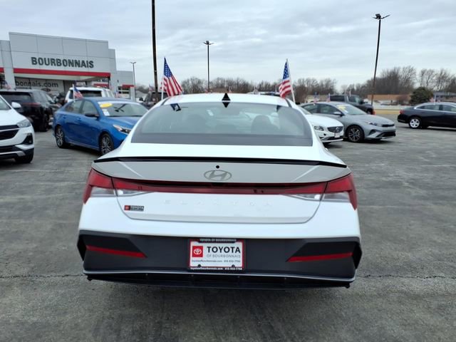 Used 2026 Hyundai Elantra Sport image 4