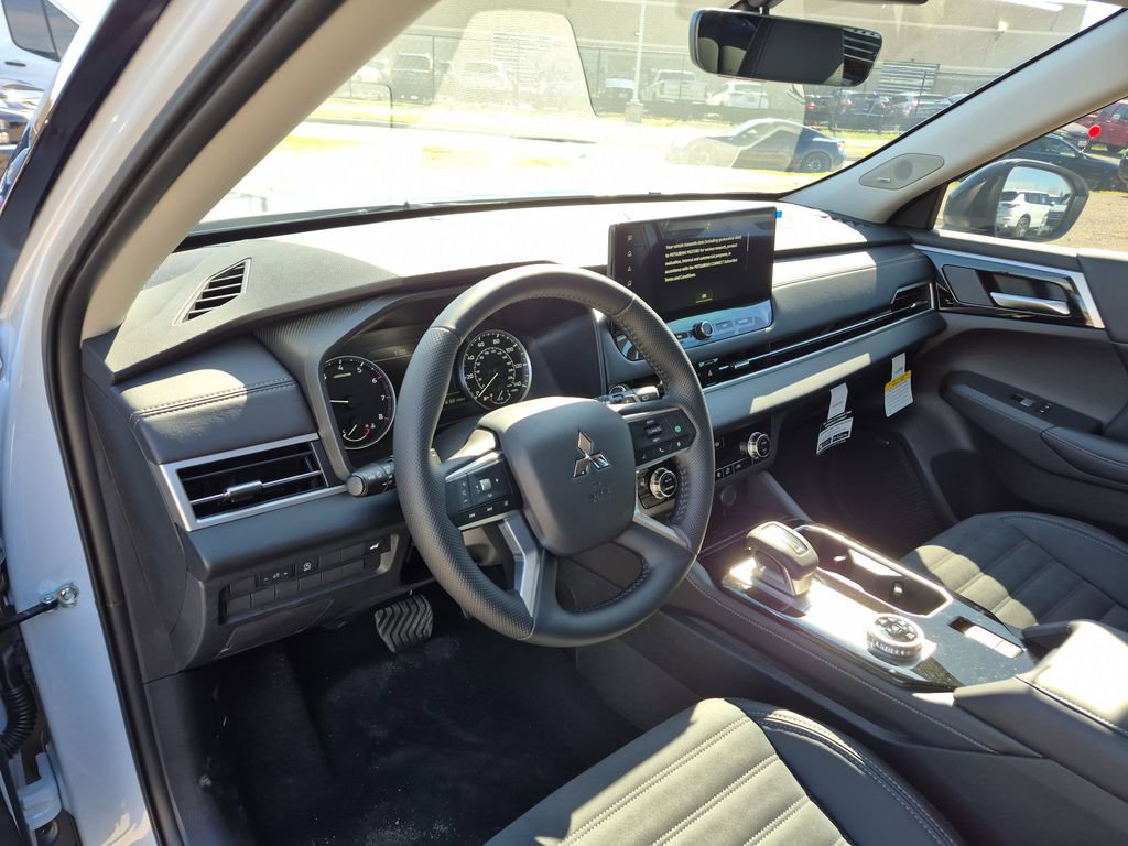 New 2026 Mitsubishi Outlander AWD image 49