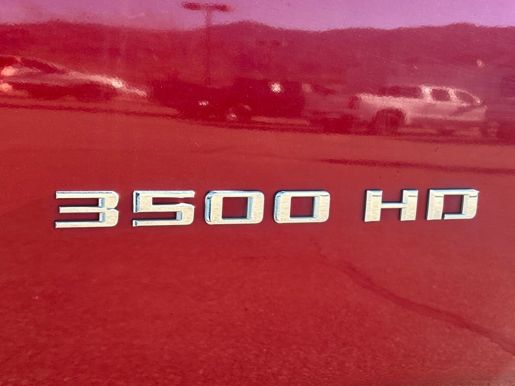 Used 2022 Chevrolet Silverado 3500 High Country w/ Safety Package II image 35