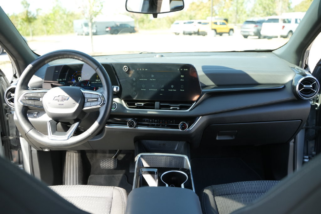 Used 2025 Chevrolet Equinox LT w/ Midnight Edition FWD image 27