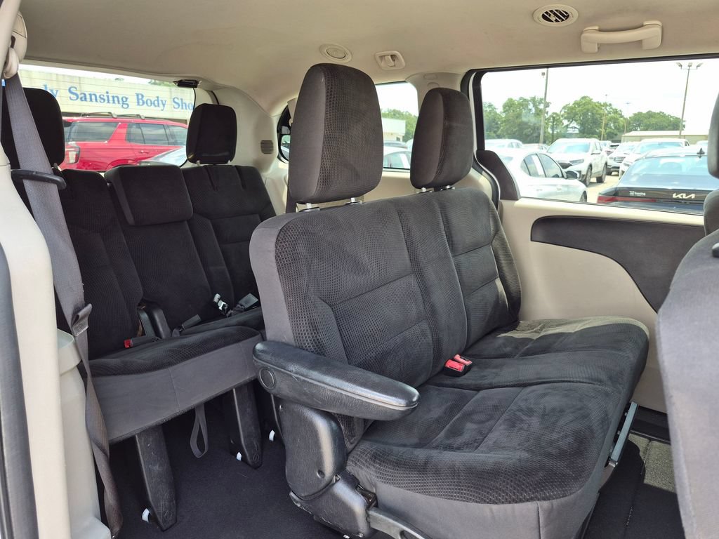Used 2019 Dodge Grand Caravan SE FWD image 27