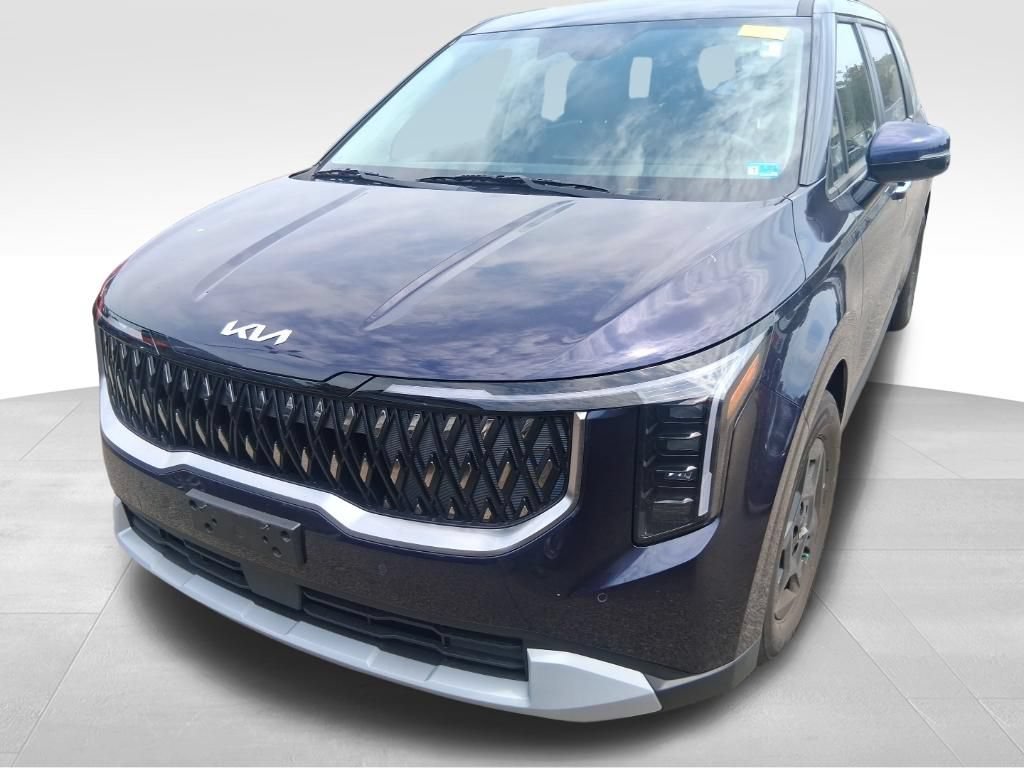 Used 2026 Kia Carnival FWD image 2