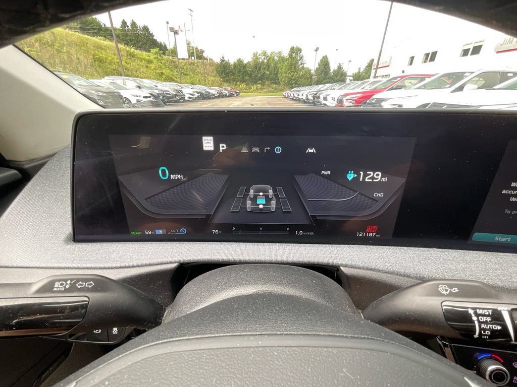 Used 2022 Kia EV6 Wind w/ Wind Technology Package AWD/4WD image 16