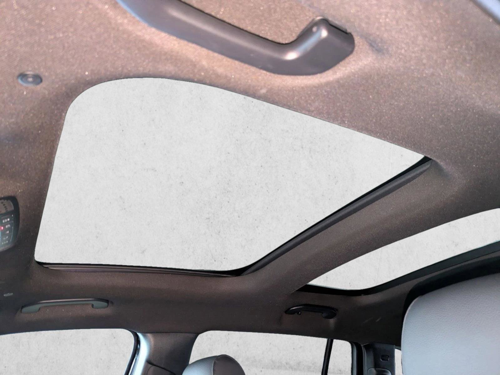 Certified 2025 Mercedes-Benz GLB 250 4MATIC image 16