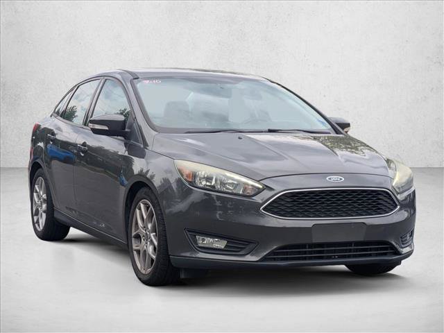 Used 2015 Ford Focus SE w/ Equipment Group 201A FWD image 3