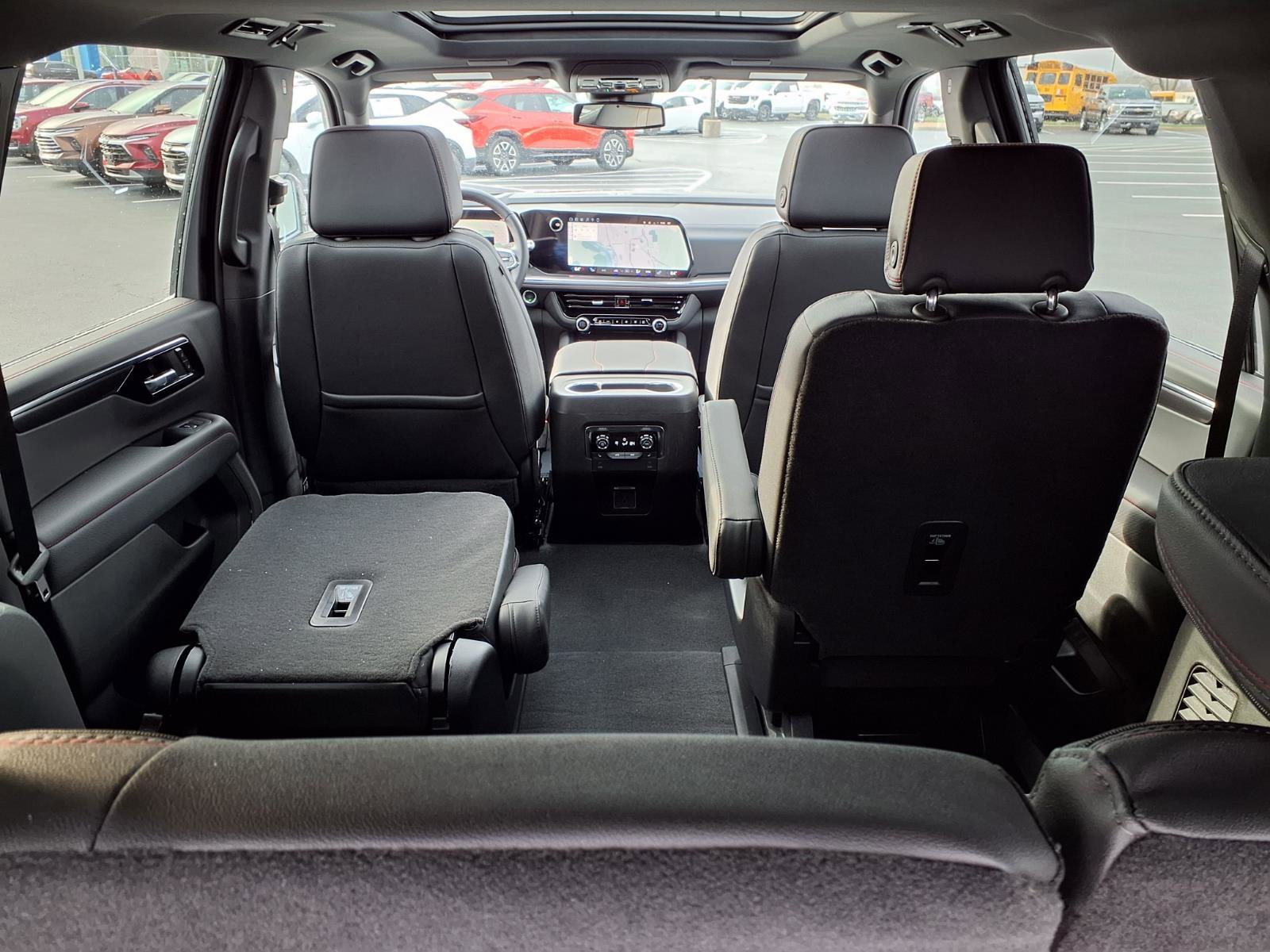 Used 2026 Chevrolet Suburban RST w/ Comfort Package image 26