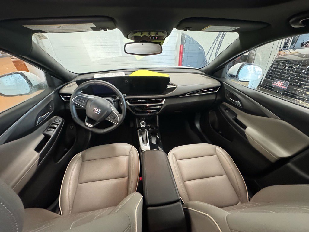 Used 2024 Buick Envista Avenir image 16