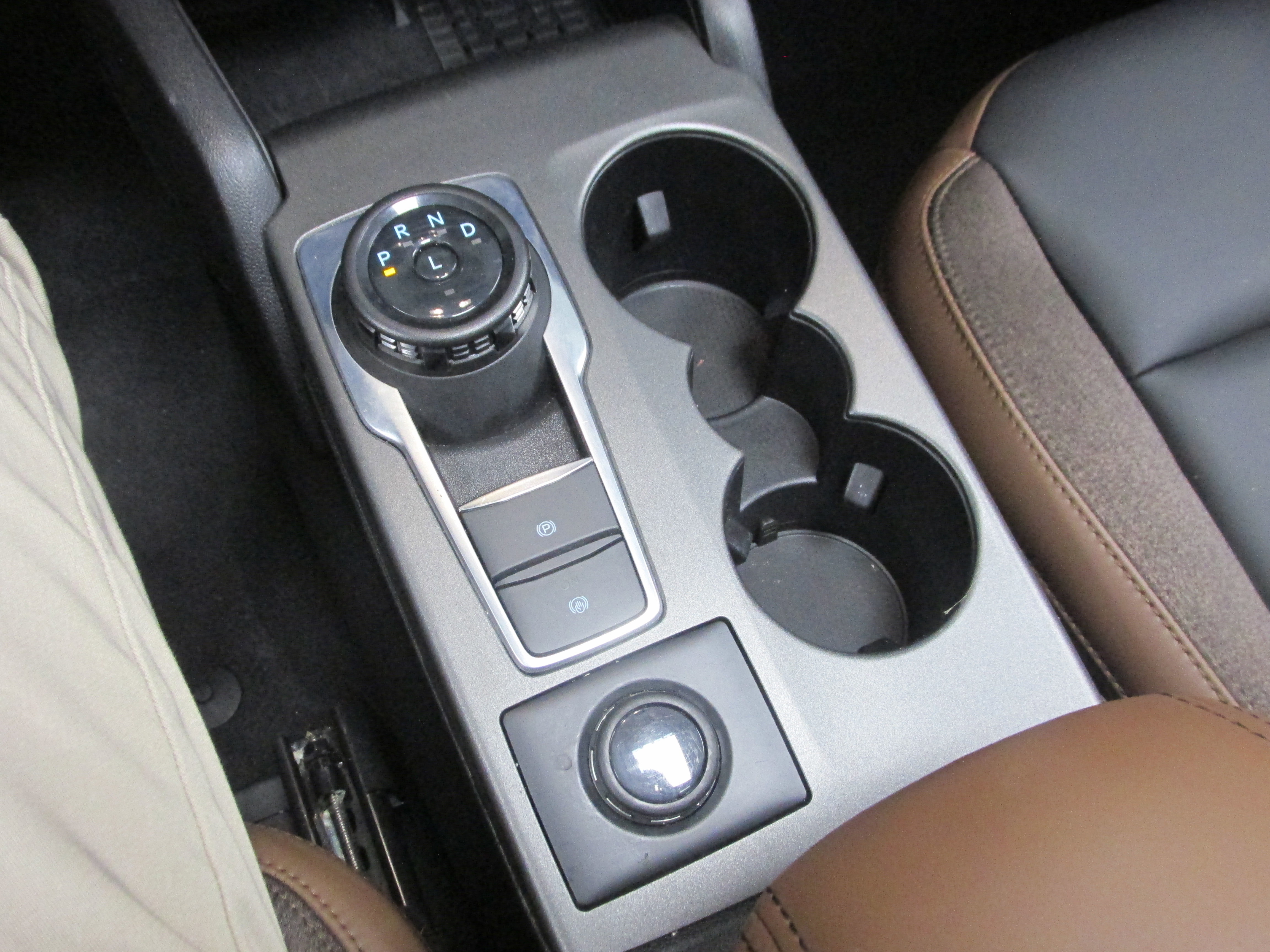 Used 2025 Ford Bronco Sport Outer Banks w/ Outer Banks Tech Package+ AWD/4WD image 39