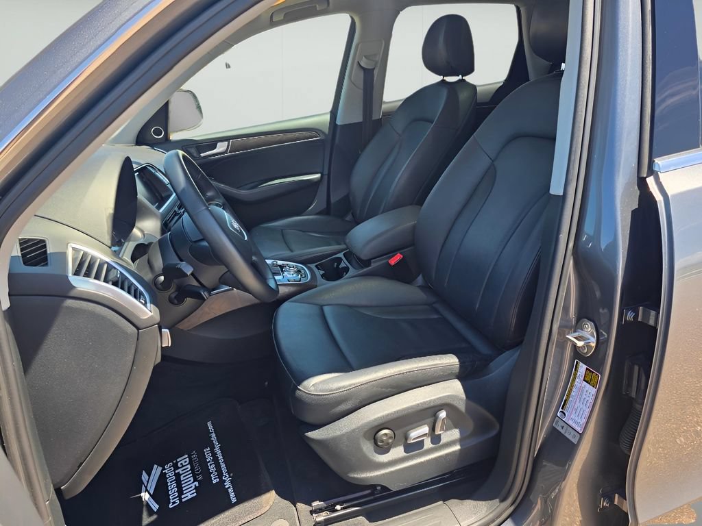 Used 2015 Audi Q5 2.0T Premium Plus w/ Technology Package AWD/4WD image 10