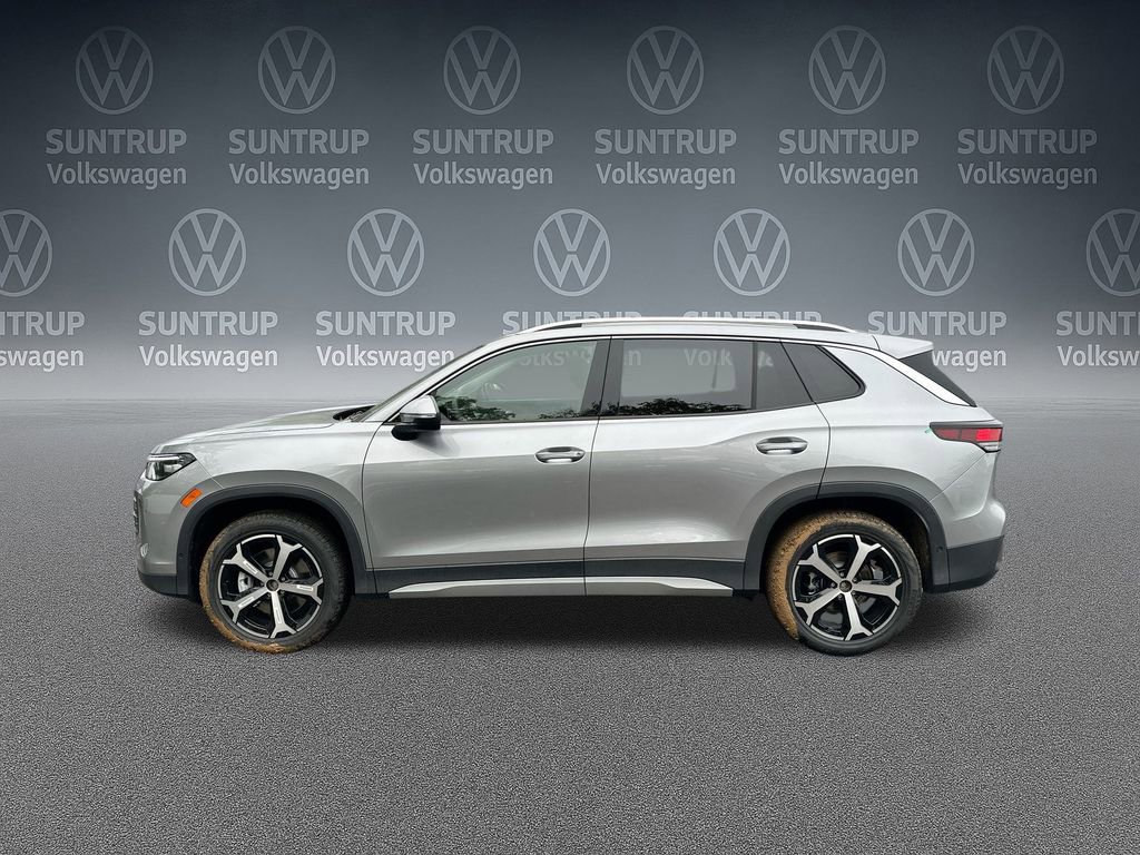 New 2025 Volkswagen Tiguan SE image 28