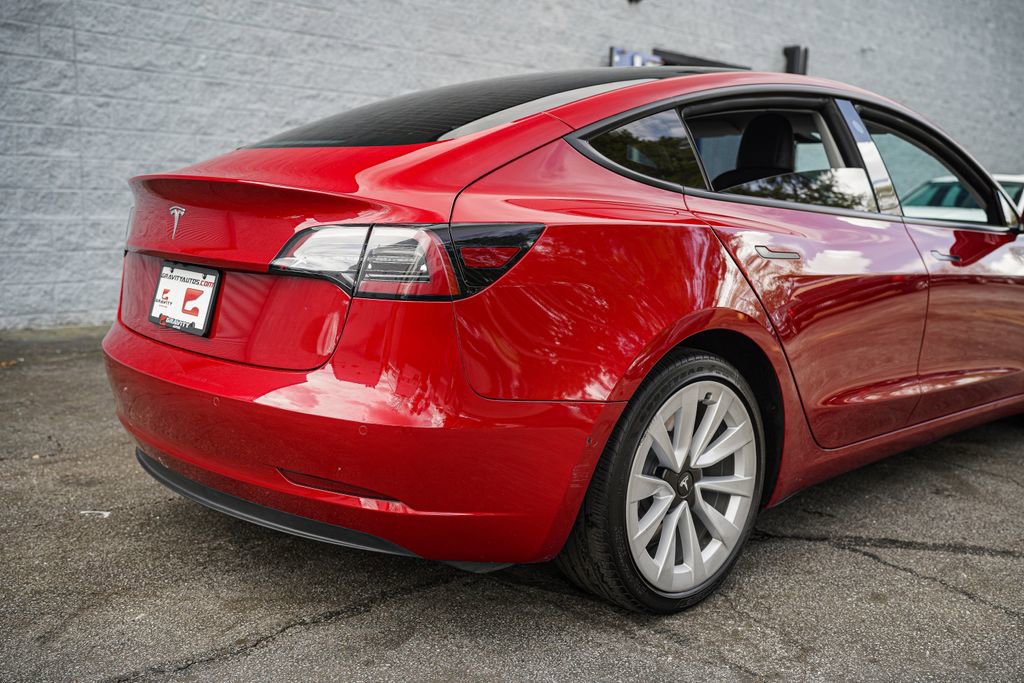 Used 2022 Tesla Model 3 Standard Range Plus image 15