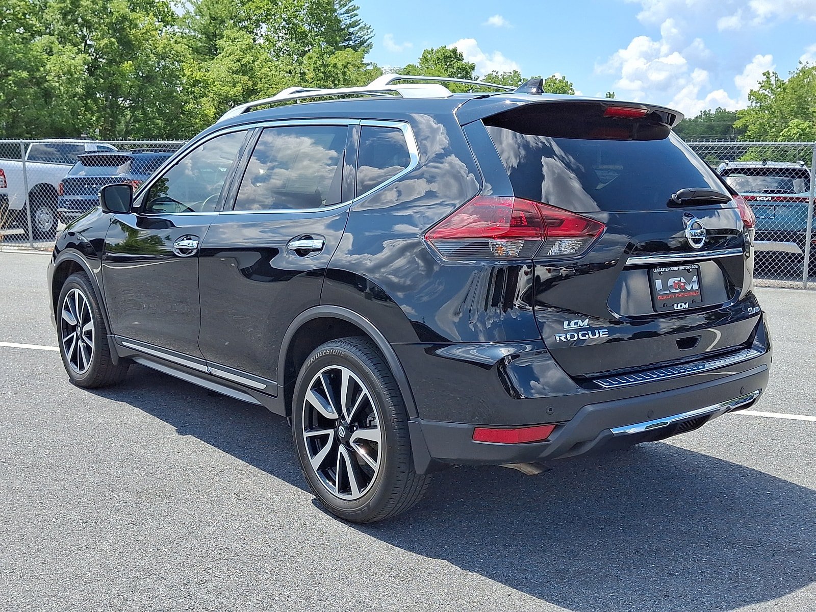 Used 2019 Nissan Rogue SL w/ Premium Package AWD/4WD image 8