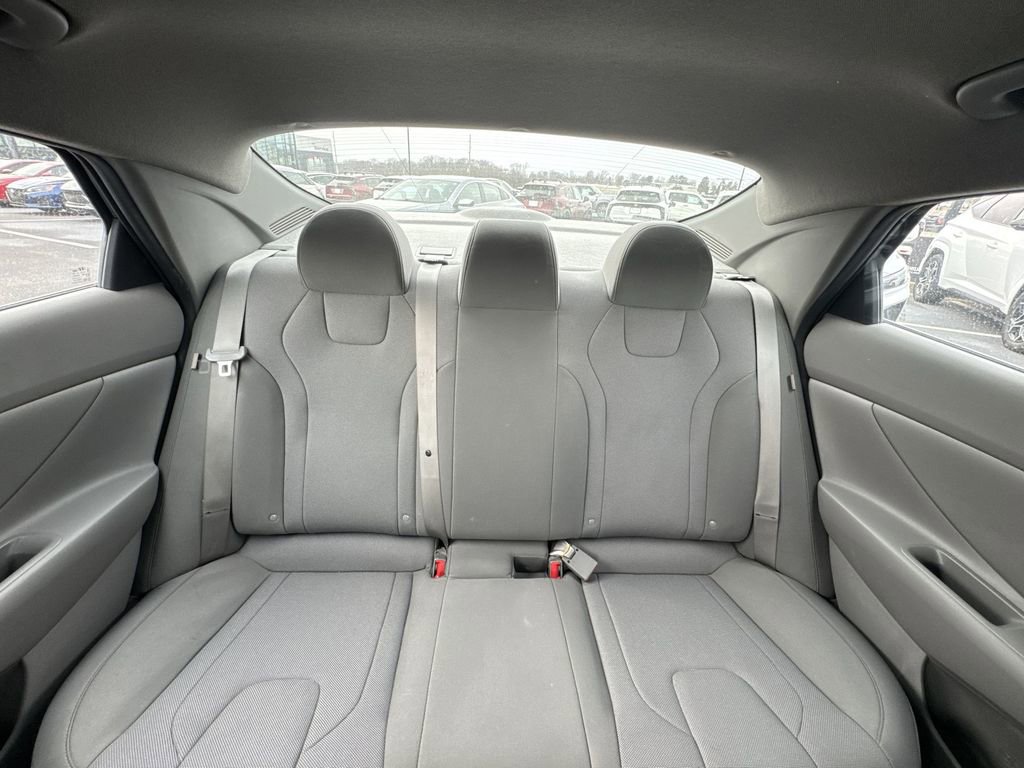Used 2024 Hyundai Elantra SE image 22