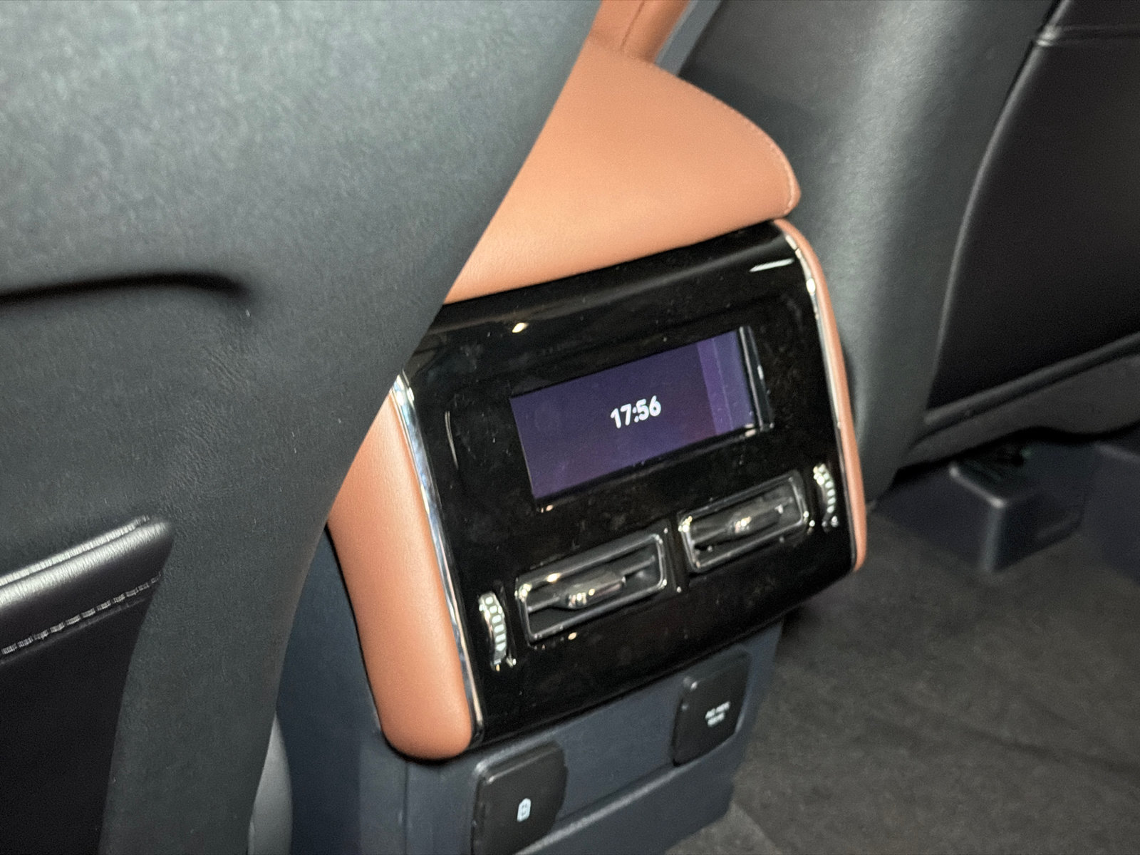 New 2027 Lincoln Aviator Reserve AWD/4WD image 23