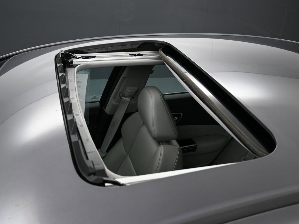 Used 2020 Acura TLX 2.4L image 11