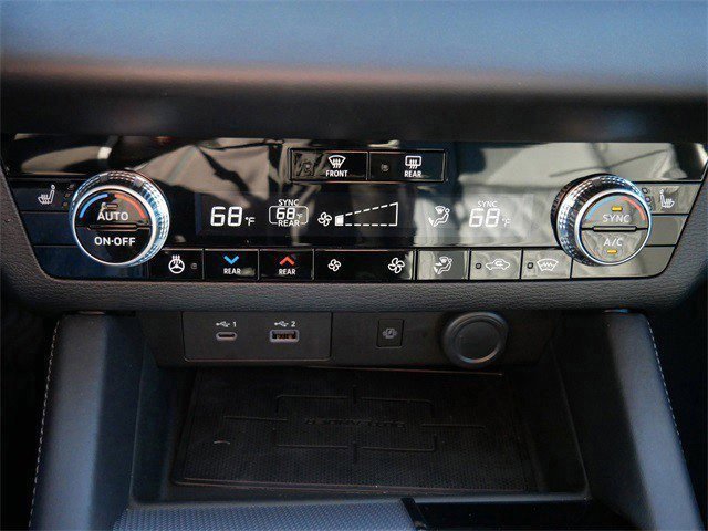 Used 2025 Mitsubishi Outlander SEL image 21