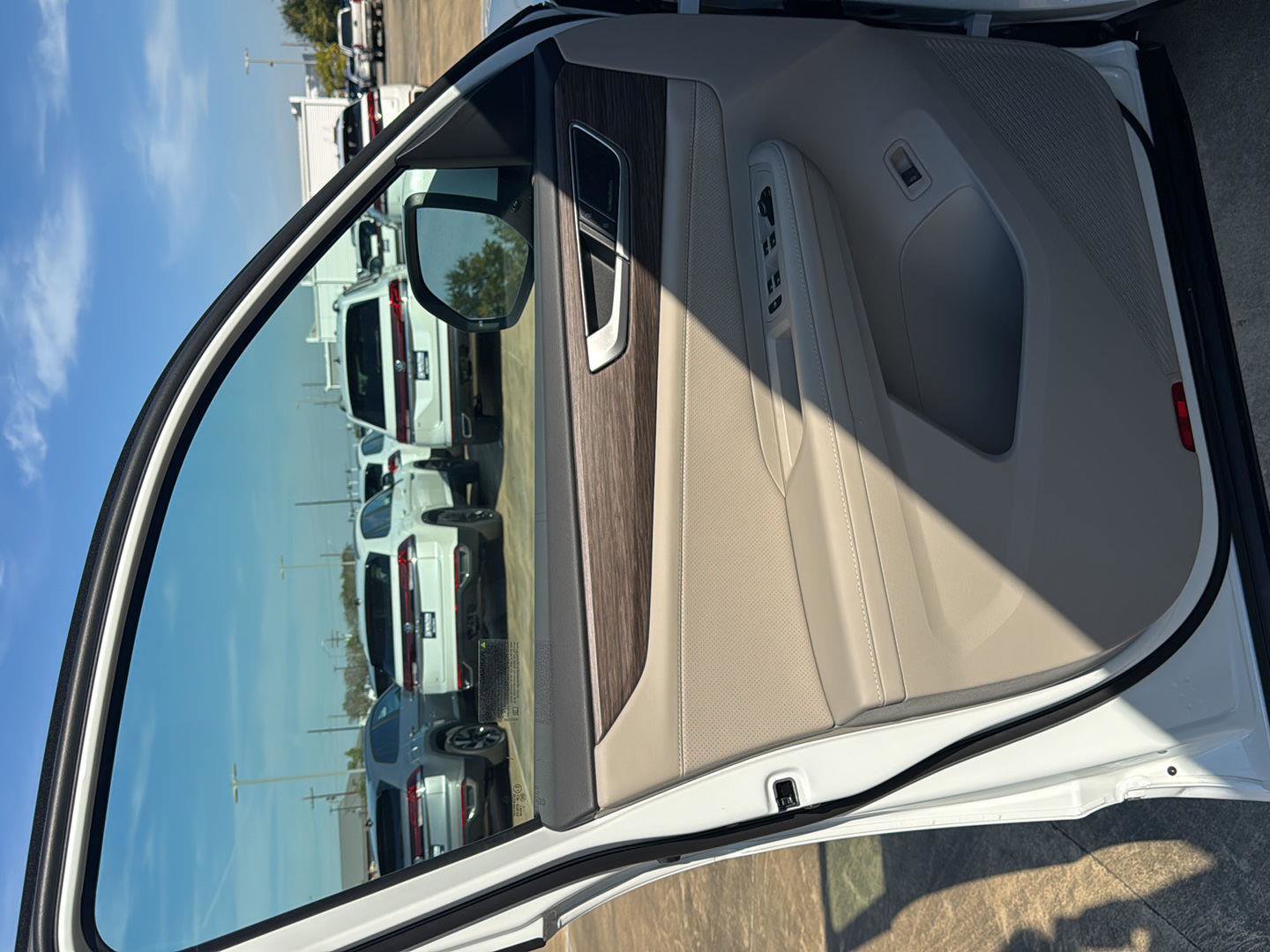 New 2026 Volkswagen Atlas SEL Premium R-Line image 9