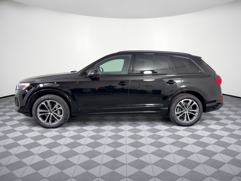Certified 2026 Audi Q7 2.0T Premium w/ Convenience Plus Package AWD/4WD image 2