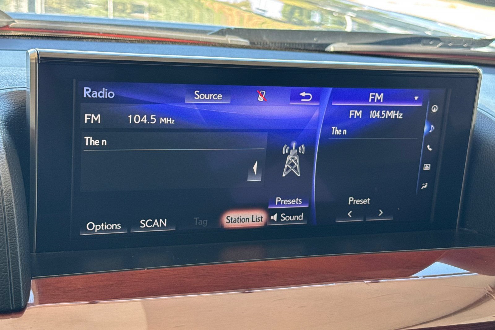 Used 2019 Lexus LX 570 4WD image 19